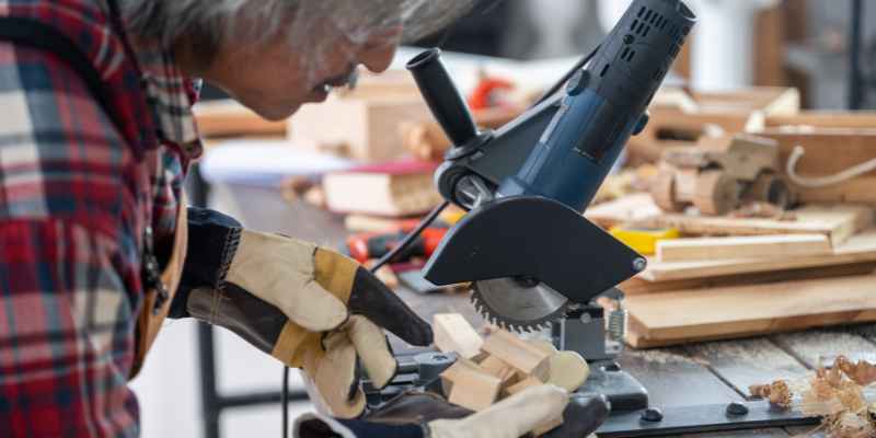 How to Become a Woodshop Teacher